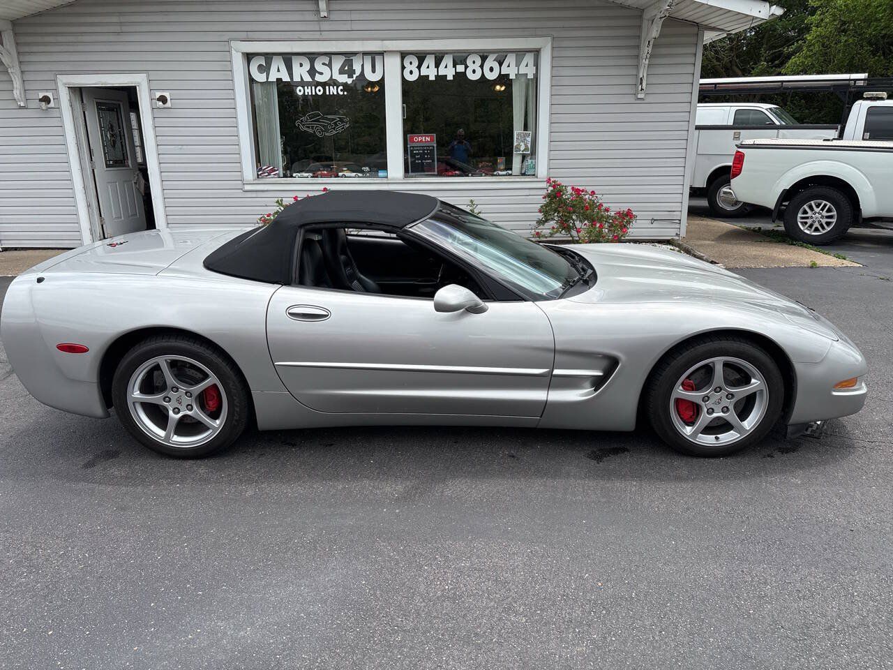 Used 2004 Chevrolet Corvette Convertible w/ Preferred Equipment Group RWD image 9