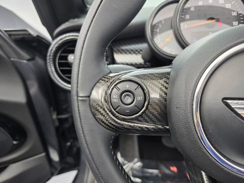 Used 2018 MINI Cooper S image 18