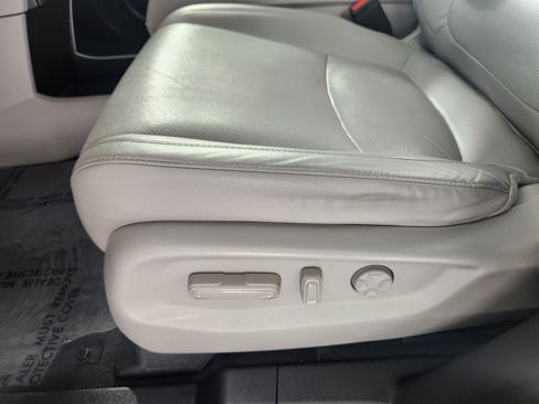 Used 2018 Honda Odyssey Elite image 13