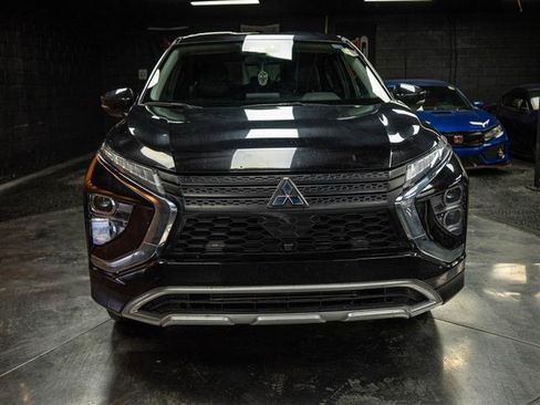 Used 2024 Mitsubishi Eclipse Cross SE image 3