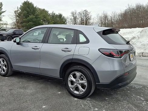 Used 2025 Honda HR-V LX image 6