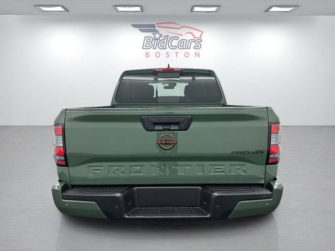 Used 2024 Nissan Frontier PRO-4X w/ Technology Package AWD/4WD image 5