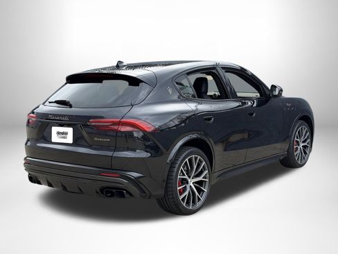 Used 2024 Maserati Grecale Trofeo AWD/4WD image 3