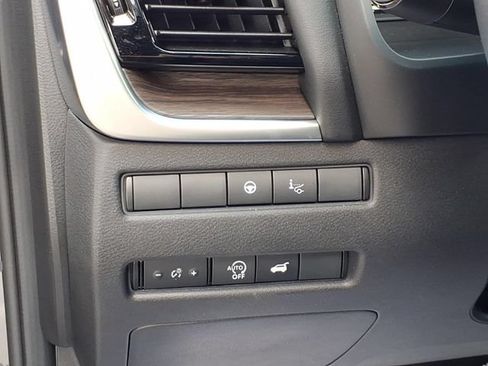Certified 2026 Nissan Rogue Platinum w/ Platinum Premium Package AWD/4WD image 20