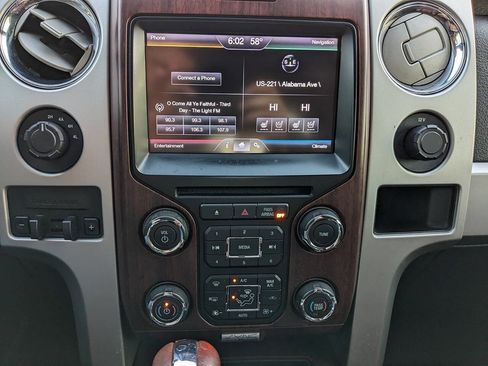 Used 2013 Ford F150 King Ranch w/ King Ranch Luxury Pkg image 33