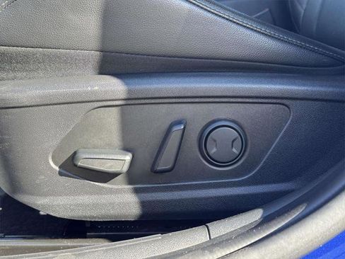 Used 2022 Hyundai Elantra Limited image 17