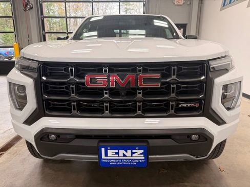Used 2023 GMC Canyon AT4 w/ AT4 Premium Package AWD/4WD image 3