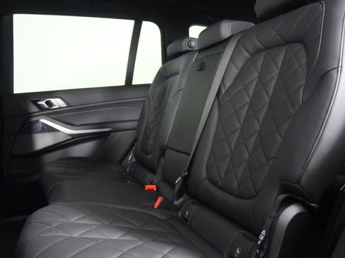 Used 2026 BMW X7 xDrive40i w/ M Sport Package image 16