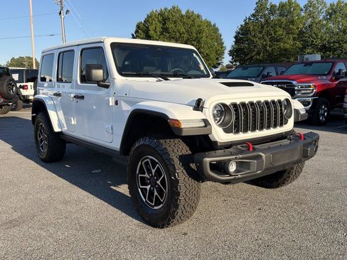 Used 2026 Jeep Wrangler Unlimited Rubicon AWD/4WD image 3