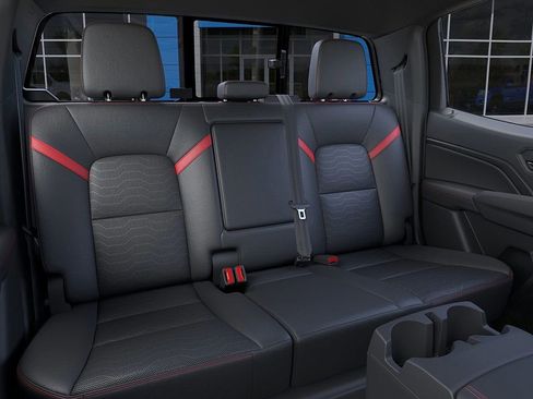 New 2025 Chevrolet Colorado Z71 w/ Technology Package image 17