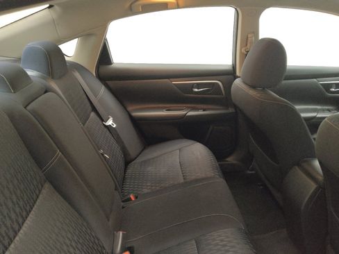 Used 2018 Nissan Altima 2.5 SV image 19