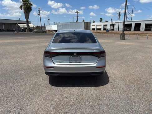 Used 2024 Honda Accord EX image 6
