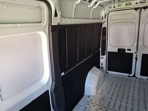Used 2026 RAM ProMaster 2500 w/ Convenience Group FWD image 12