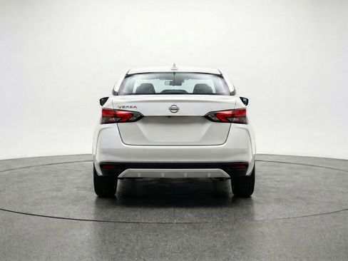 Used 2025 Nissan Versa SV FWD image 7