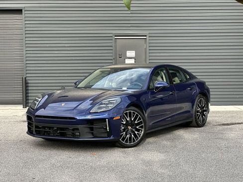 New 2026 Porsche Panamera image 1