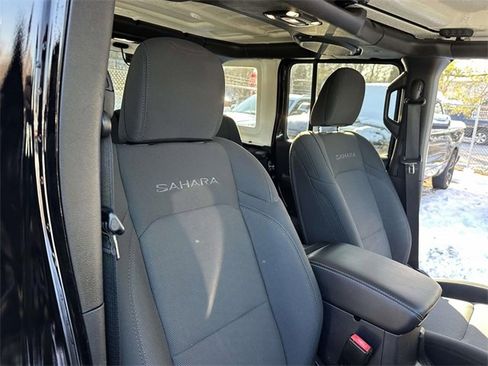 Certified 2021 Jeep Wrangler Unlimited Sahara image 26