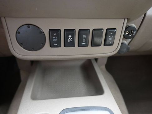 Used 2019 Nissan Frontier SV w/ Value Truck Package RWD image 18
