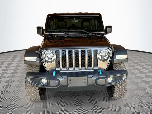 Used 2023 Jeep Wrangler Unlimited Rubicon 4xe w/ Cold Weather Group AWD/4WD image 2