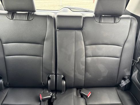 Used 2022 Honda Pilot Special Edition image 14