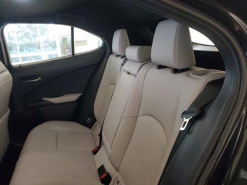 Used 2025 Lexus UX 300h FWD w/ Accessory Package (Z1) image 17