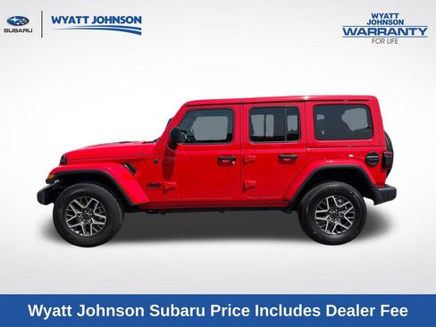 Used 2025 Jeep Wrangler Unlimited Sahara AWD/4WD image 4