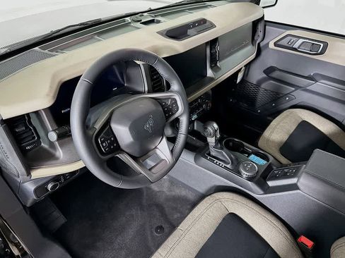 New 2025 Ford Bronco Big Bend image 2