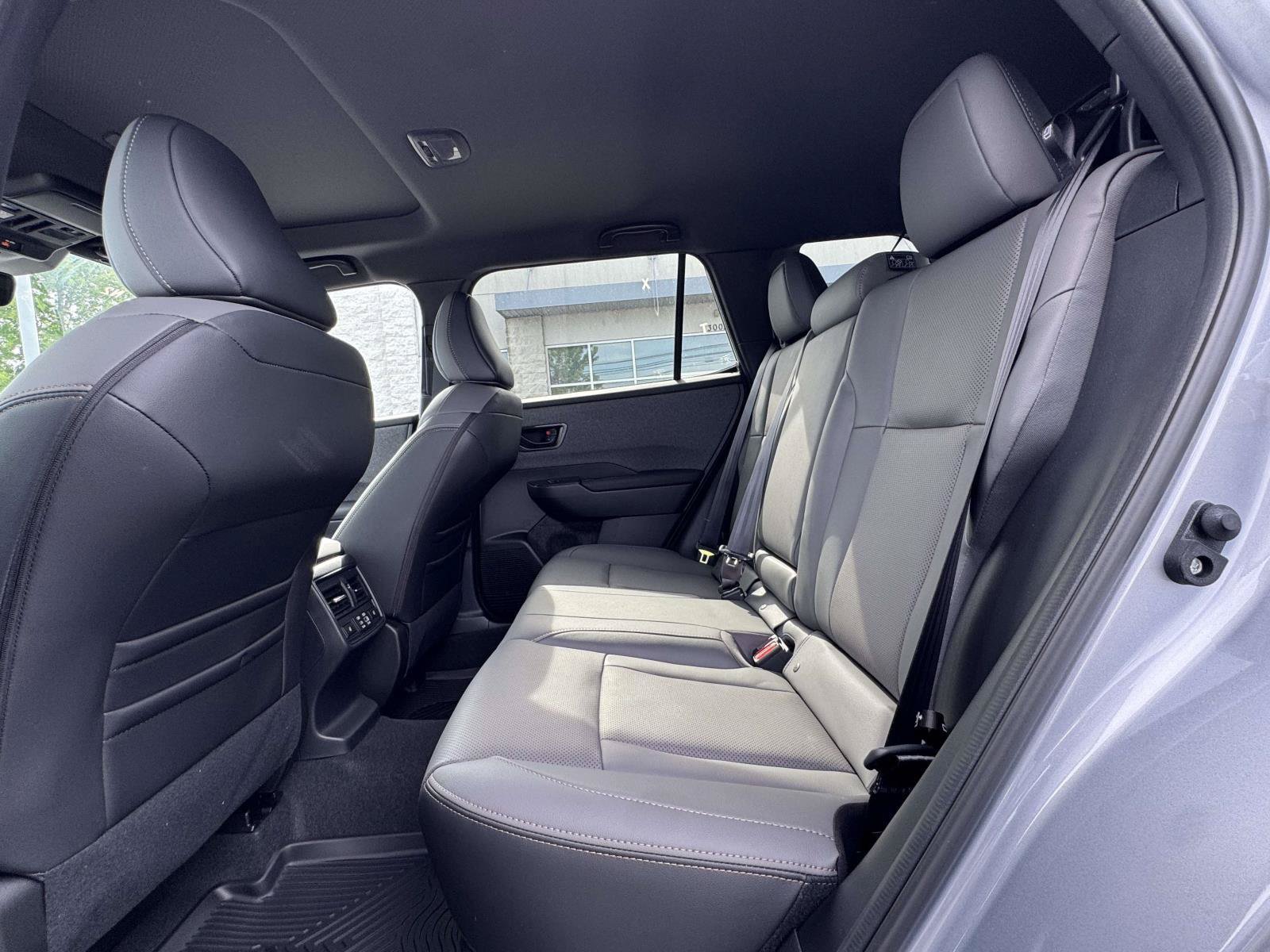 New 2026 Subaru Outback Limited AWD/4WD image 9