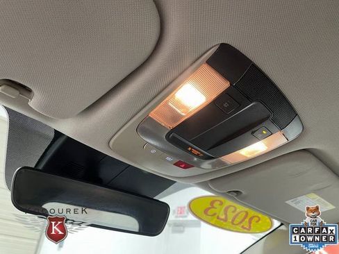 Used 2023 Kia Sorento SX Prestige image 19