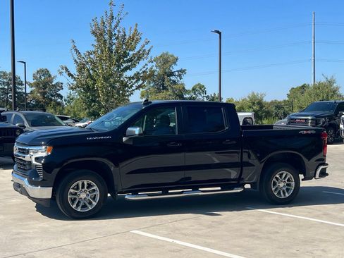 Used 2023 Chevrolet Silverado 1500 LT AWD/4WD image 6