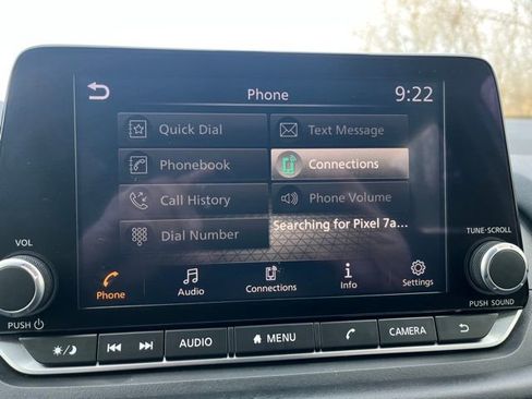 Used 2024 Nissan Rogue SV image 38