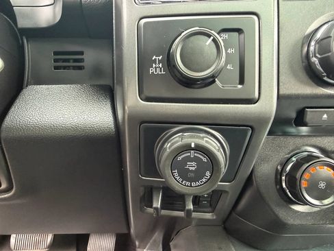 Used 2018 Ford F150 XLT w/ Equipment Group 302A Luxury AWD/4WD image 27