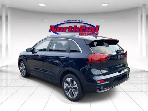 Used 2020 Kia Niro EX Premium w/ Cold Weather Package image 5