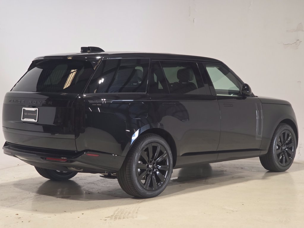 New 2027 Land Rover Range Rover Long Wheelbase SE AWD/4WD image 5