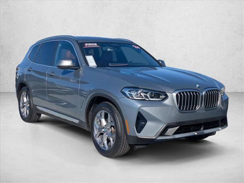 Used 2024 BMW X3 xDrive30i w/ Premium Package image 3