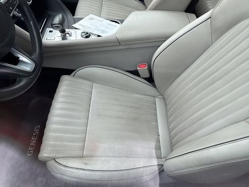 Used 2019 Genesis G70 2.0T Advanced w/ Elite Package image 3