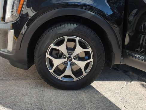 Used 2022 Kia Telluride EX image 29