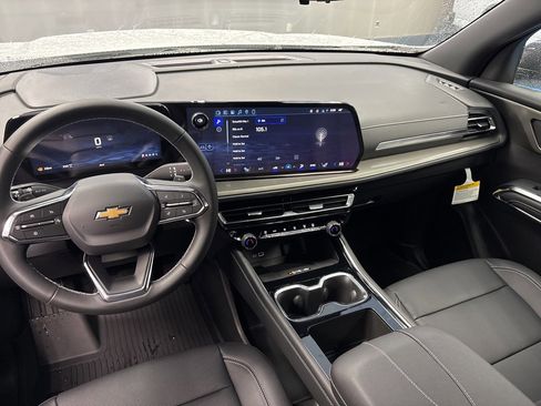 New 2026 Chevrolet Traverse LT image 25