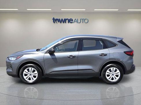 Used 2023 Ford Escape AWD image 4