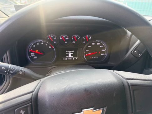 Used 2023 Chevrolet Silverado 1500 Custom AWD/4WD image 5
