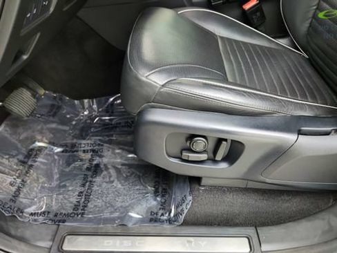 Used 2018 Land Rover Discovery HSE Luxury AWD/4WD image 41