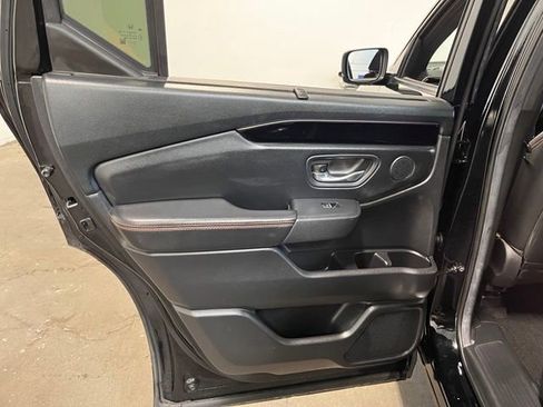 Used 2023 Honda Pilot TrailSport image 19