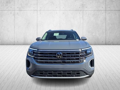 New 2026 Volkswagen Atlas SE image 2