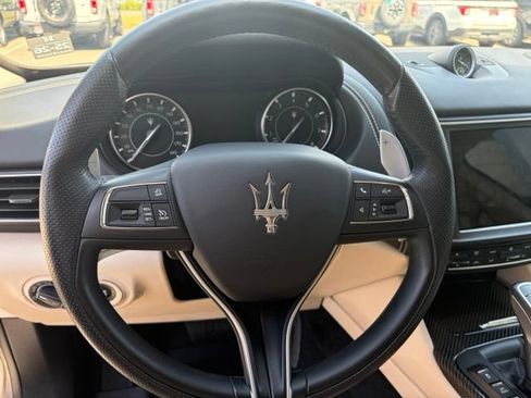 Used 2022 Maserati Levante Modena AWD/4WD image 23