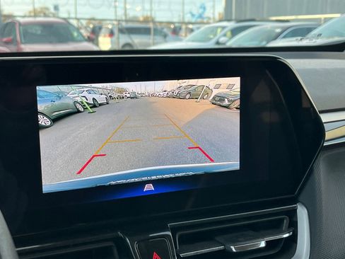 Used 2025 Chevrolet TrailBlazer LT image 17