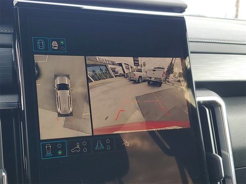 Used 2025 GMC Acadia Elevation image 30