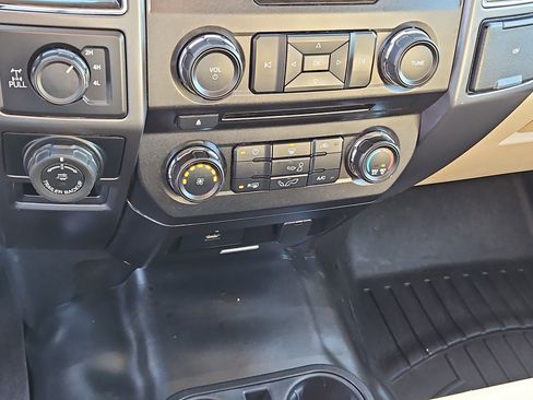 Used 2017 Ford F150 XLT w/ Equipment Group 301A Mid image 26