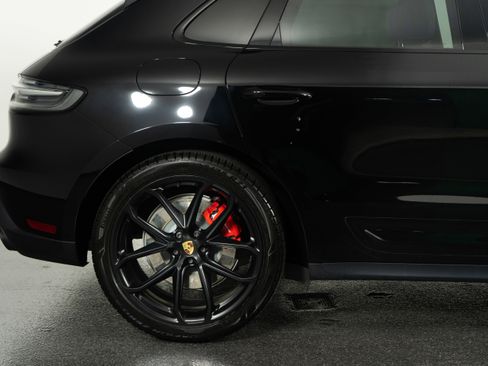 Used 2023 Porsche Macan GTS w/ GTS Sport Package image 8