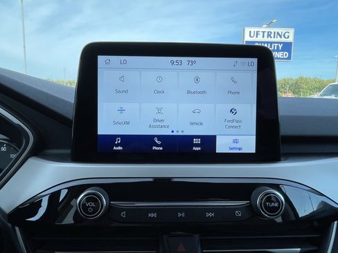 Used 2022 Ford Escape SE image 28