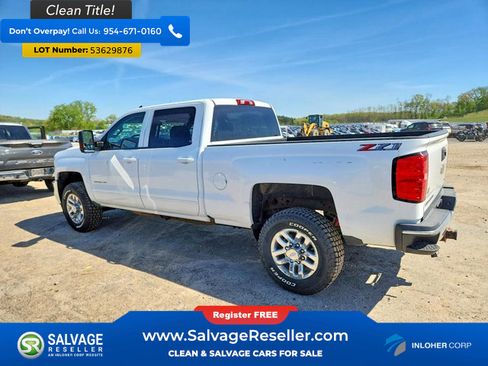 Used 2018 Chevrolet Silverado 2500 LT w/ LT Convenience Package AWD/4WD image 3
