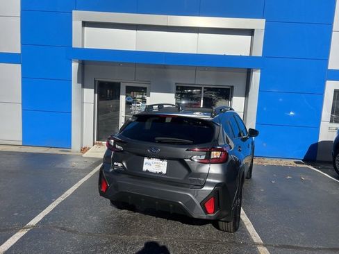 Used 2024 Subaru Crosstrek 2.0i Premium w/ Popular Package #3 image 9